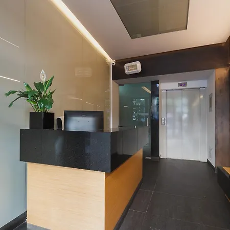 3-bedroom With Balcony- Krowoderska *