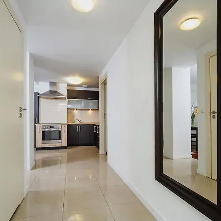 דירה 3-bedroom With Balcony- Krowoderska *